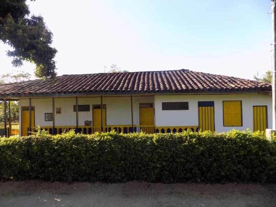 Casa Finca Villa Luz A 800 Mts Del Parque Del Cafe Montenegro Dış mekan fotoğraf